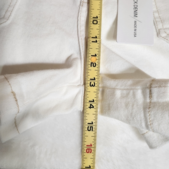 NWT Just Black Off White High Waist Denim Shorts Size L - Picture 11 of 13